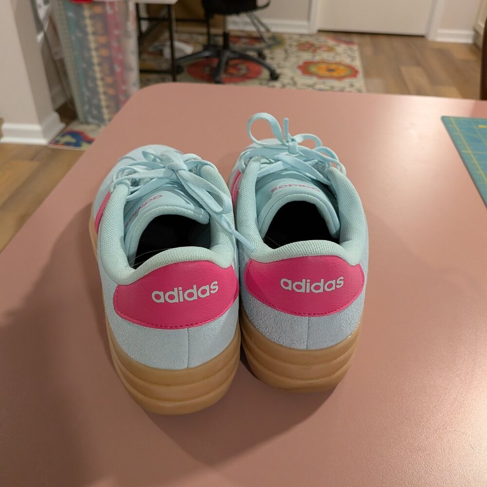 Women's VL Court Bold Platform Sneaker - Picture 4 of 8
